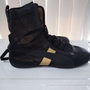 Puma athletic boots